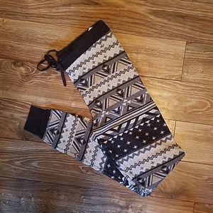 American Eagle Sweater Leggings